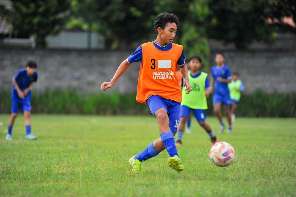 Latihan Perdana di Bulan Ramadhan – foto 1