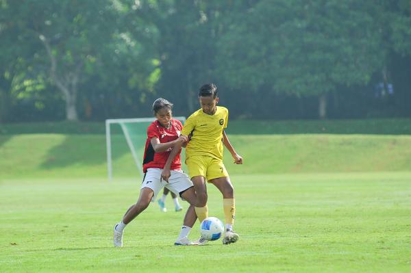 Pertandingan MUFC U-14 vs Timnas Putri – foto 2