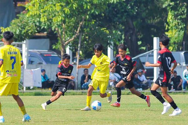JIF vs MUFC di Piala Soeratin U-13 – foto 4