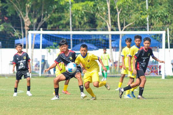 JIF vs MUFC di Piala Soeratin U-13 – foto 9