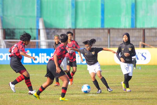 Piala Pertiwi U-14 MU Jelita vs SNC Akademi – foto 3