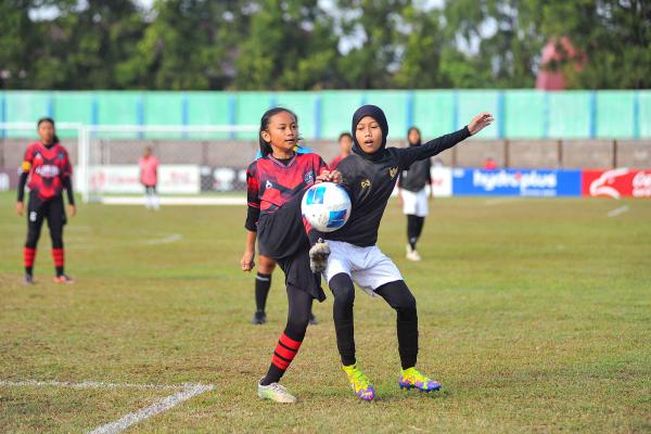 Piala Pertiwi U-14 MU Jelita vs SNC Akademi – foto 5