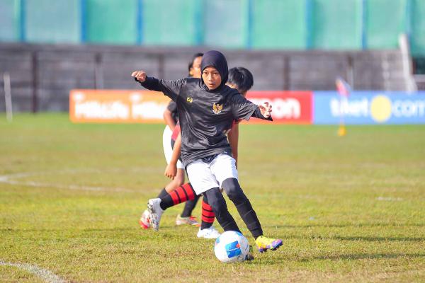 Piala Pertiwi U-14 MU Jelita vs SNC Akademi – foto 10