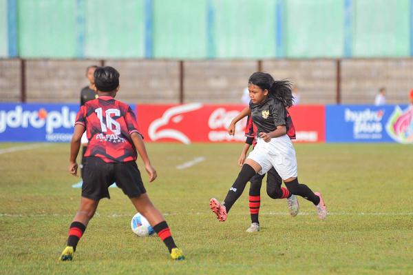 Piala Pertiwi U-14 MU Jelita vs SNC Akademi – foto 11