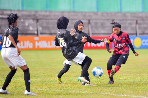 Piala Pertiwi U-14 MU Jelita vs SNC Akademi – foto 18